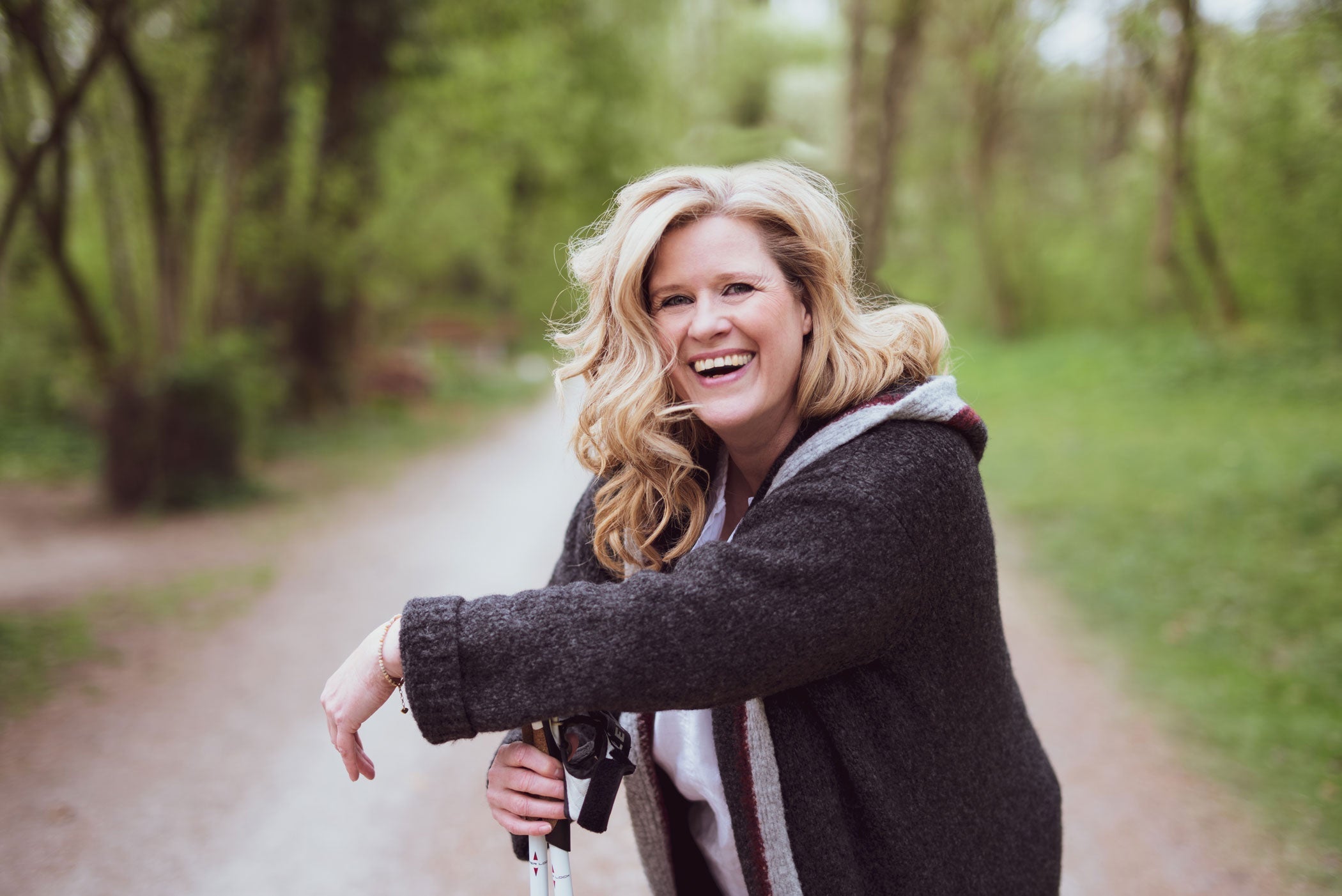 kopje biologische afslankthee als rustmoment tijdens afvallen