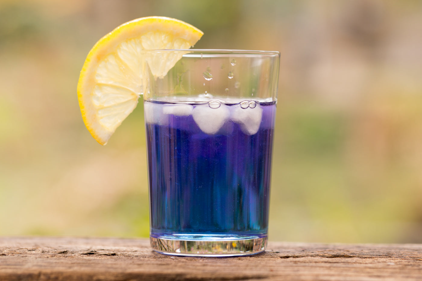 Blauwe thee