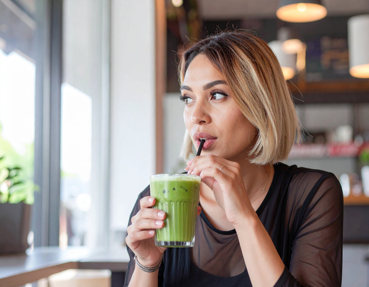 Waarom matcha nú ineens 'op' is (en waarom dat elk jaar gebeurt)