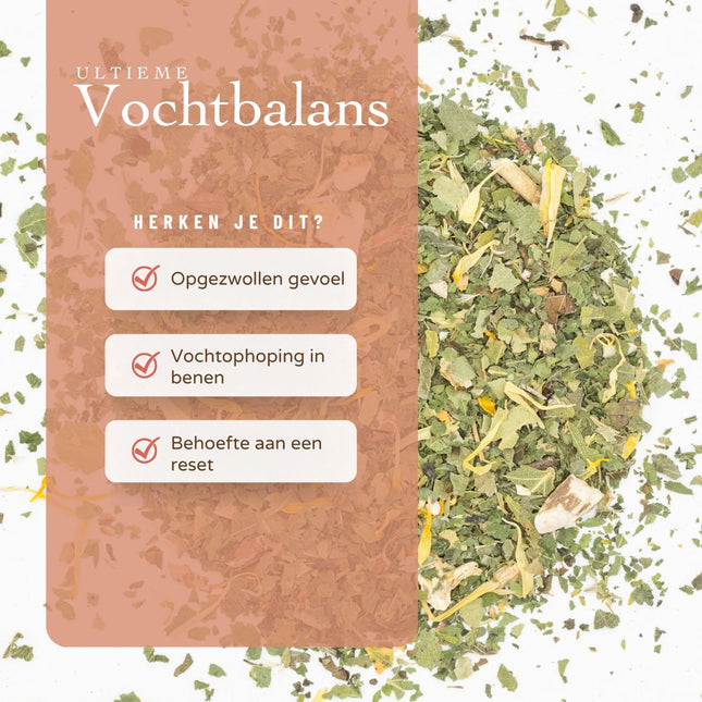 Losse biologische kruiden en berkenblad op een roze achtergrond, centrale titel Ultieme Vochtbalans Biologisch van De Theeplantage, met Nederlandse tekst over symptomen.