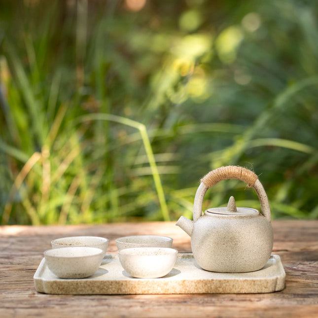 Japanse theeset wit – keramiek met theepot 250 ml, 4 kopjes en tra