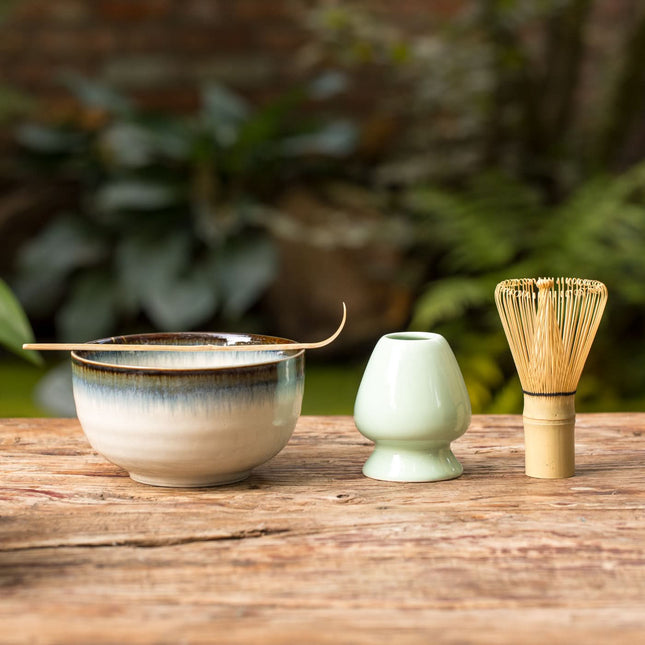 Matcha set – kom, chasen, chashaku en houder (crème/blauw)